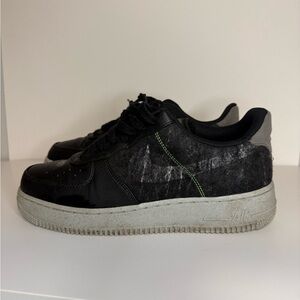 Air Force 1 07 LV7 Size 9.5 Men